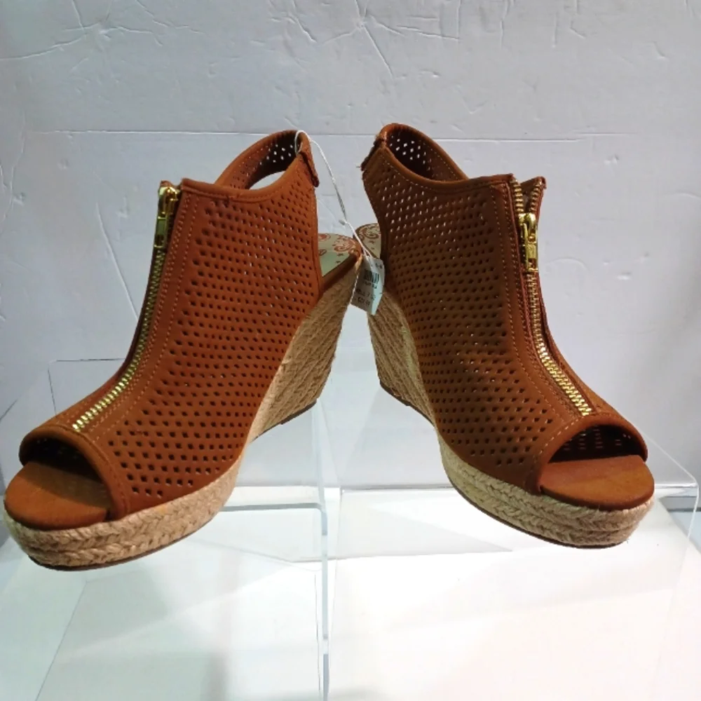 Brash Wedge Slingback Sandals, Size:9 1/2, Brown